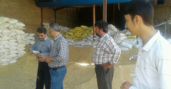 بازدید اکیپ نظارتی کمیته توزیع کود استان آذربایجان شرقی از انبار کارگزاران شهرستانهای عجب شیر و بناب
