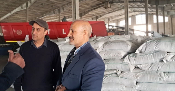 افزایش بهره‌وری مزارع نرماشیر با توزیع ۵۹۰ تن کود یارانه‌ای