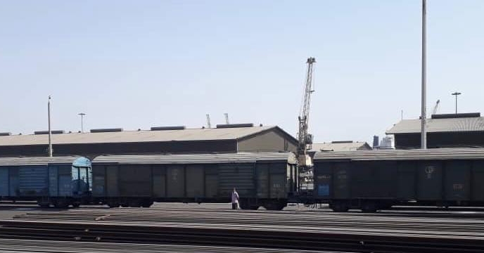 اتمام عملیات بارگیری کود شیمیایی سوپر فسفات تریپل در واگن