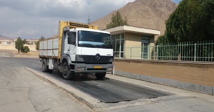  حمل وتوزیع 530تن کود شیمیایی اوره در شهرستان کوهرنگ