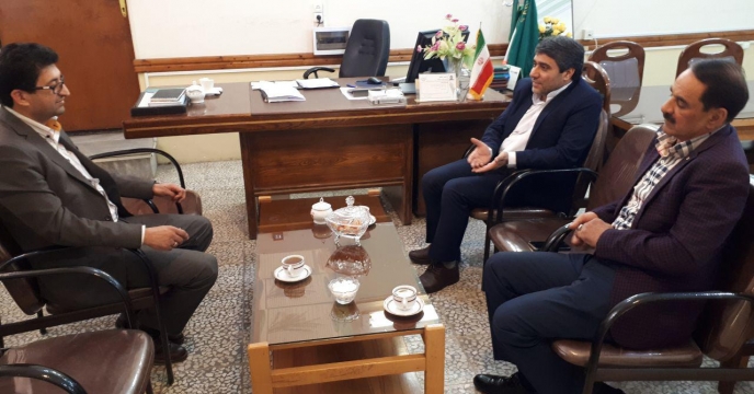 بازدید معاون سیاسی و امنیتی و اجتماعی فرمانداری شهرستان آق قلاگلستان از وضعیت توزیع کود شیمیایی