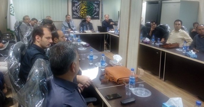 جلسه هماهنگی کارگزاران و مراکز خدمات استان قم