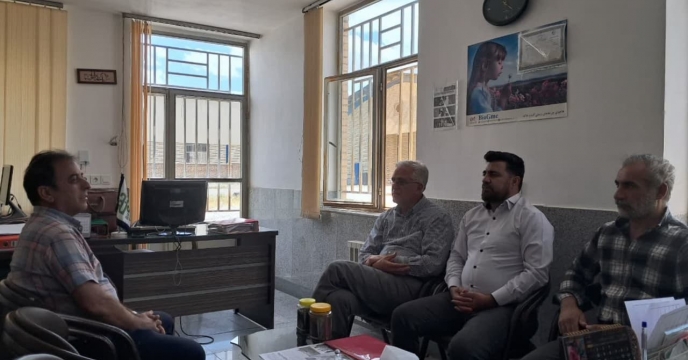 کارشناسان بازرگانی از شرکت تولیدی کیمیا پالایش گلپا بازدید کردند