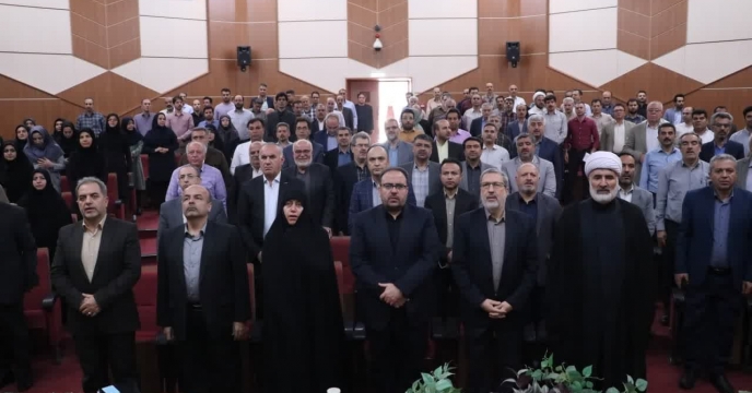 برگزاری مراسم گرامیداشت هفته دولت و آئین تجلیل از کارمندان نمونه 
