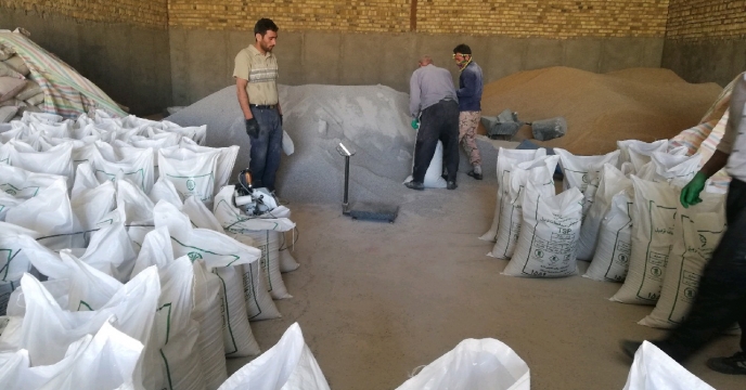 بازدید از انبار کارگزاران شهرستان خسروشهر استان آذربایجان شرقی