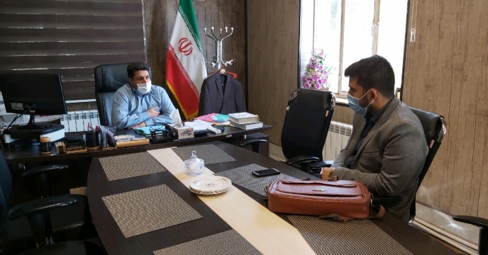مصاحبه خبرنگار خبرگزاری فارس با مدیر شرکت خدمات حمایتی کشاورزی لرستان