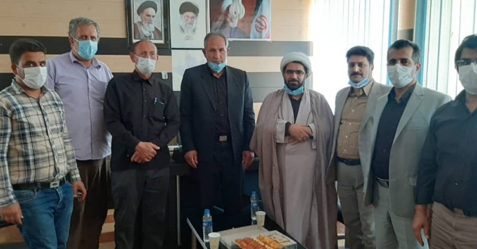 جلسه مدیر شرکت خدمات حمایتی کشاورزی لرستان با امام جمعه شهرستان رومشکان