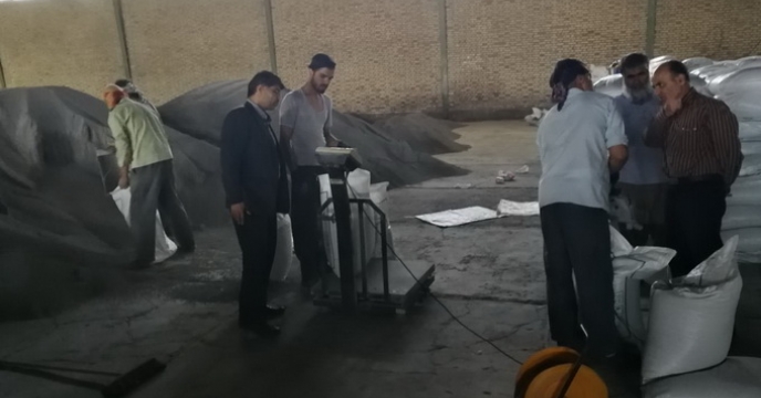 بازدید از انبارها در استان سمنان