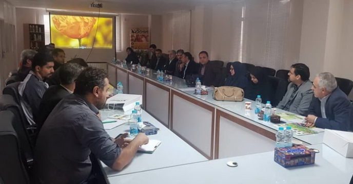 برگزاری کارگاه آموزشی استفاده از کودهای زیستی برای آگاهی کشاورزان و کارشناسان 