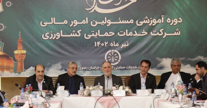 حضورمهندس حمیدرسولی مدیرعامل و عضو هیئت مدیره درجمع مسئولین مالی شرکت