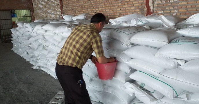 نمونه برداری از کود شیمیایی سوپر فسفات تریپل