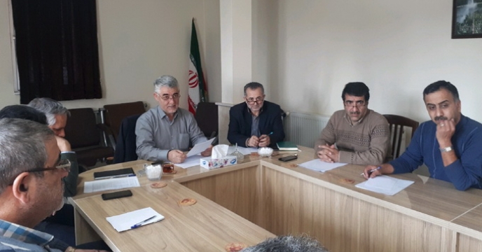 نشست مدیر محترم شرکت خدمات حمایتی کشاورزی استان آذربایجان شرقی با مسئولین واحدها به منظور هماهنگی جهت برگزاری نمایشگاه توانمندیهای چهل ساله بخش کشاورزی در ایام ا... دهه فجر