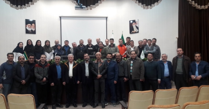 مراسم تجلیل دو تن از بازنشسته های مرکز تحقیقات کاربردی نهاده های کشاورزی