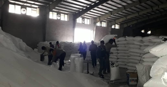  بازدید مدیر شرکت خدمات حمایتی کشاورزی استان از عملیات کیسه گیری  کودهای فله در انبار قرق گرگان در ایام تعطیلی نوروزی