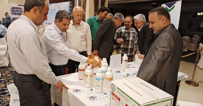حضور کارشناسان مجتمع آبیک در همایش کرمانشاه