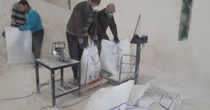 کیسه گیری 150 تن سولفات پتاسیم در آذربایجان غربی