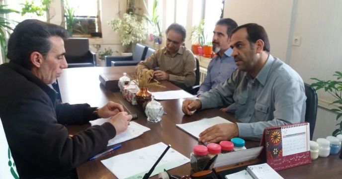 برگزاری جلسه استعلام بهاء اجاره خودرو در سامانه تدارکات الکترونیکی دولت استان مرکزی 98/10/1