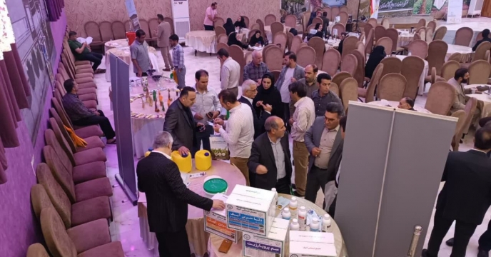 حضور کارشناسان مجتمع آبیک در همایش لرستان 