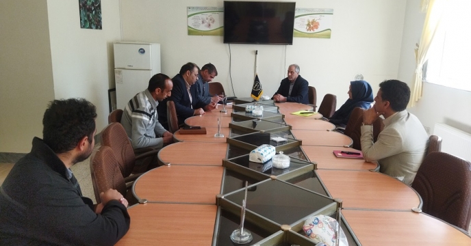 بررسی و رفع مشکلات کارگزاران شهرستان بیرجند 