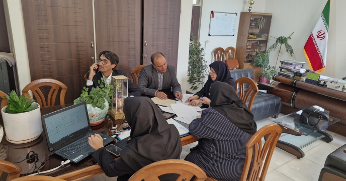 بازگشایی مناقصه امور خدماتی با حضور سرکار خانم فیضی دبیر محترم کمیسیون معاملات 