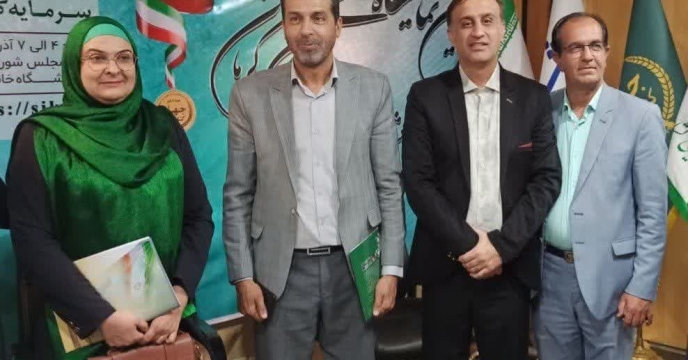 حضور بهشید برخوردار نماینده زرتشتیان در نمایشگاه شرکت خدمات حمایتی کشاورزی استان کرمان 