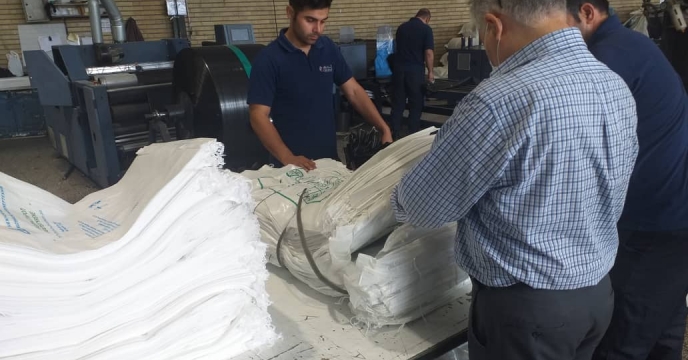 بازدید اکیپ نظارتی استان از شرکت گلستان بافت تبریز