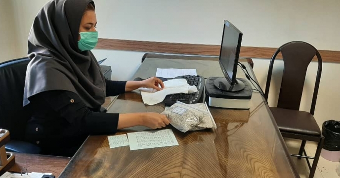 نمونه برداری از پارت 79 کود سوپر فسفات تریپل شرکت کیمیا داران کویر 