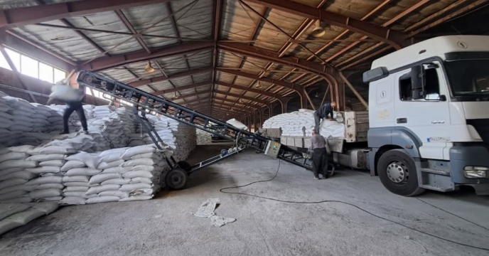 توزیع بیش از 3,930 تن کود شیمیایی در بین کشاورزان استان آذربایجان شرقی در دی ماه 1404