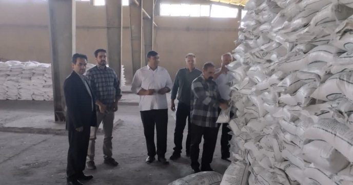 نمونه گیری از32کودسولفات پتاسیم پویاتدبیرفراست