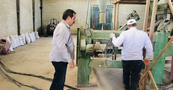 دمونتاژ کردن دستگاه بوجاری شهرستان ارزوئیه با حضور مسئول بذر شرکت خدمات حمایتی کشاورزی استان سیستان و بلوچستان