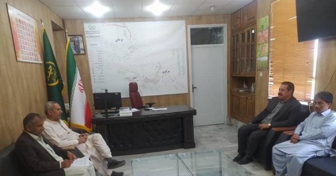 جلسه مسئول بذر شرکت خدمات حمایتی کشاورزی استان سیستان وبلوچستان با مدیریت جهاد کشاورزی شهرستان ایرانشهر