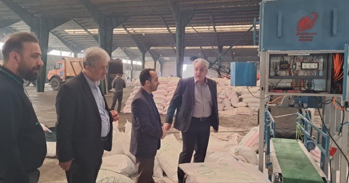 بیش از 42712 تن نهاده‌ کشاورزی ازت،فسفات،پتاس بین کارگزاران در سطح استان گیلان  با صدور 286779 حواله الکترونیک توزیع شد