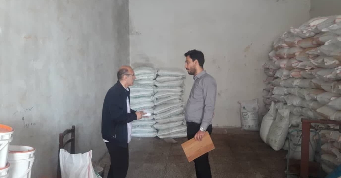  پایش از انبار توزیع کود 7 کارگزاری در شهرستان تالش و آستارا