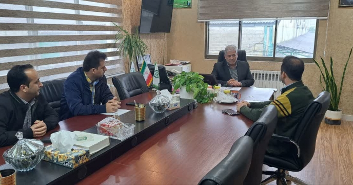 تایید و الگوبرداری از دستگاه مکانیزه کیسه گیری کود کشاورزی استان گیلان و دستور اجرا این مکانیزاسیون در 10 انبار نهاده های کشاورزی در سراسر کشور
