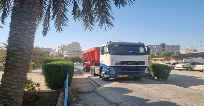 حمایت از کشاورزان شهرستان دزفول با توزیع 4600 تن انواع کود کشاورزی