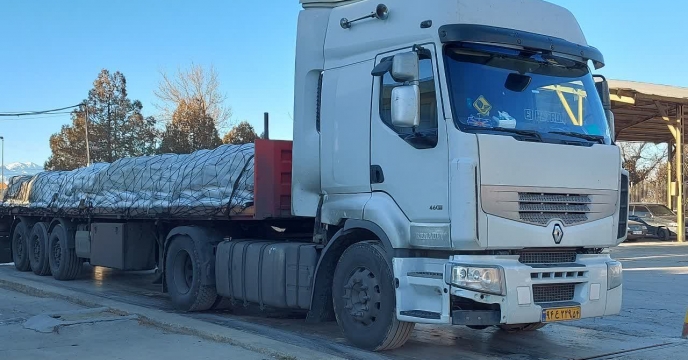 100 تن کود اوره برای کشاورزی استان همدان بارگیری شد