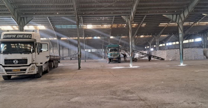 بیش از 38620 تن نهاده کشاورزی برای توزیع به کلیه کارگزاریهای استان اصفهان ارسال شد.