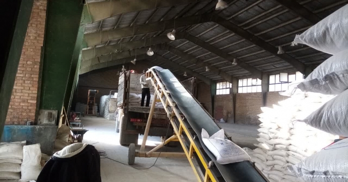  تامین و توزیع 438 تن کود کشاورزی سوپرفسفات تریپل برای کارگزاری های شهرستان سملقان در یازده ماهه سال جاری