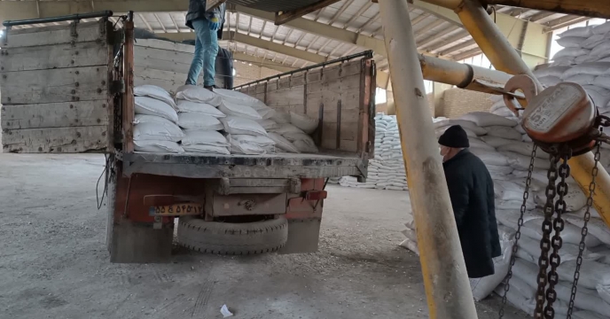  ارسال 100 تن کود کشاورزی سولفات پتاسیم گرانوله به مقاصد کارگزاری‌های تعیین شده در شهرستان بام وصفی آباد در طول ده ماهه سال جاری
