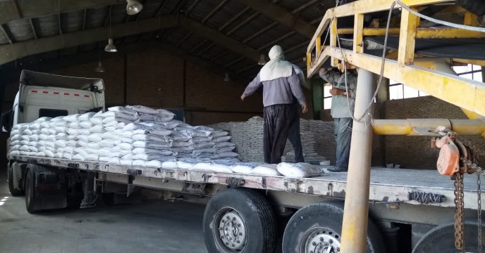توزیع  6200 تن انواع کود ازته در سه ماهه ابتدای سال جاری