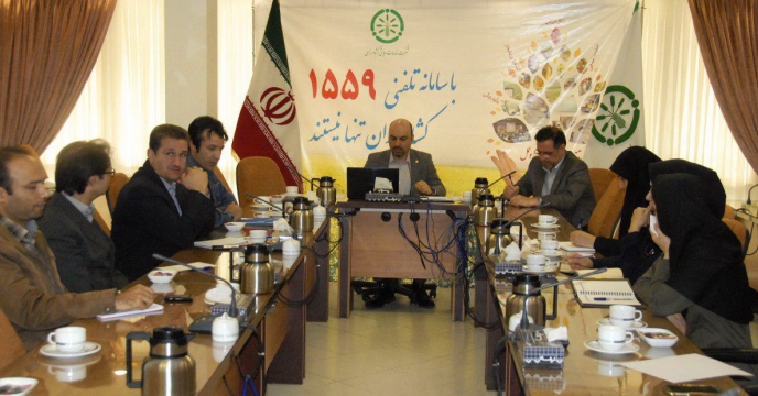 ما ملزم به ارائه گزارش بموقع و مناسب از فعالیتهای شرکت هستیم