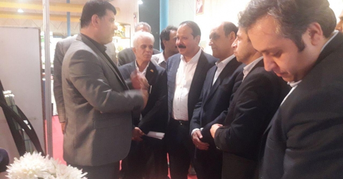 استقبال گرم و پروشور استاندار محترم گلستان از غرفه شرکت خدمات حمایتی کشاورزی استان گلستان در نمایشگاه تخصصی نهاده های کود، سم و بذر و ..