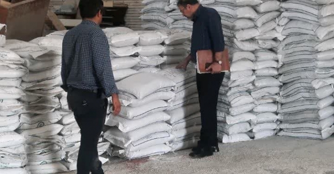 بازدید مدیر شرکت خدمات حمایتی کشاورزی استان کرمان از انبار کارگزاران شهر ماهان ومحی آباد کرمان 