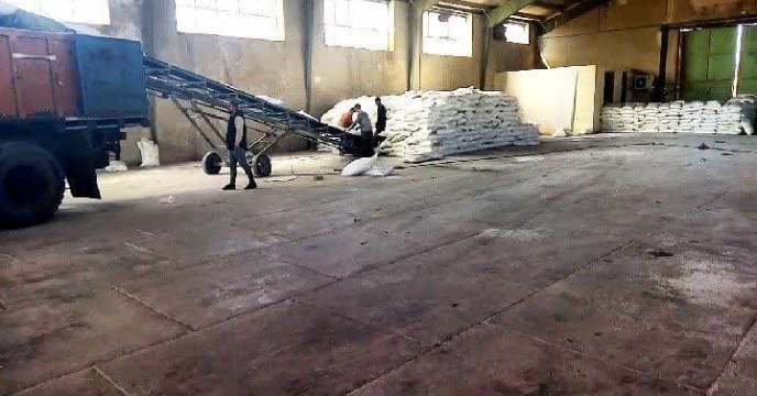 ارسال کود یارنه ای به کارگزاران شهرستان انار در آذر ماه سال جاری 