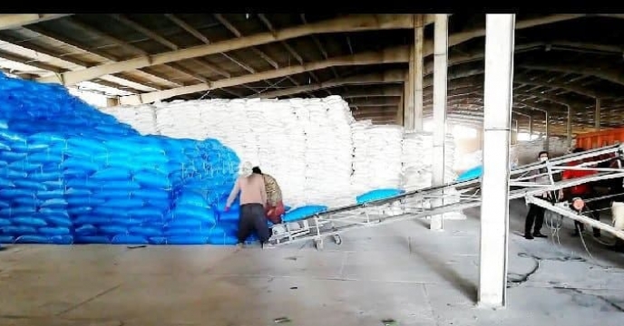 افزایش 10 درصدی توزیع کود یارانه ای در شهرستان ریگان نسبت به مدت مشابه سال قبل 