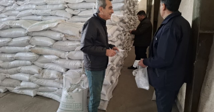 تامین و‌توزیع مقدار 60 تن  کود سولفات پتاسیم برای کشاورزان شهرستان  مینودشت درهشت ماهه سال حاری