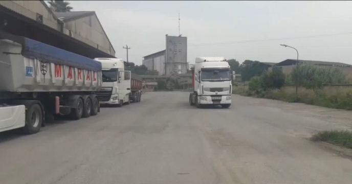 تامین و توزیع مقدار95 تن کود سوپر فسفات ساده برای کشاورزان شهرستان بندر گز در هشت ماهه سال جاری