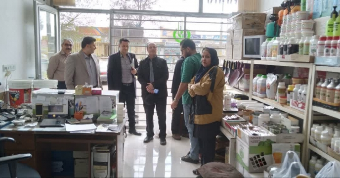  بازدید اعضای کار گروه پایش، کنترل و بازرسی  از مراکز تولید نگهداری و توزیع مواد کودی در شهرستان سراب 