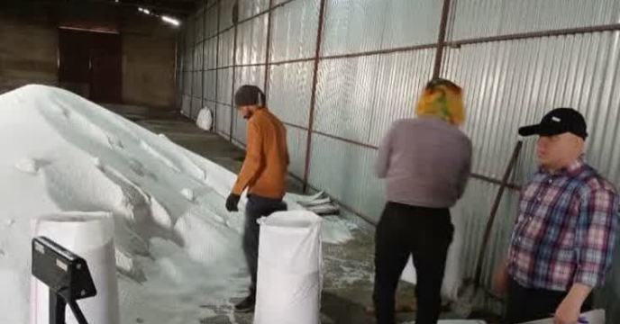 بازدید از کارگزاری توزیع کود سقایی در شهرستان گرگان 
