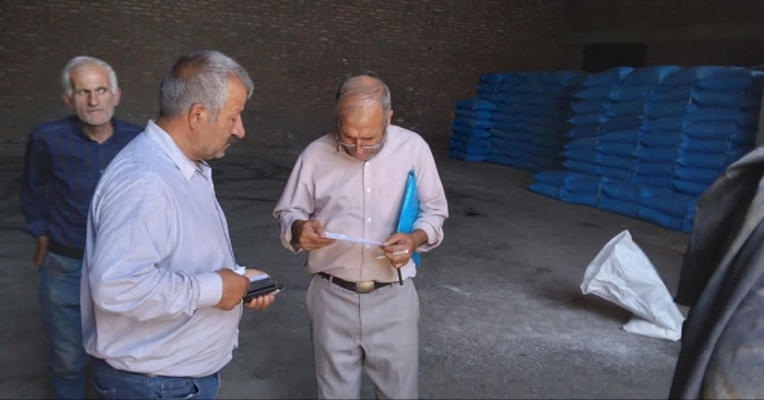 بازدید گروه پایش کود استان آذربایجان شرقی از انبار کارگزاری های توزیع نهاده های کشاورزی شهرستان سراب و حومه